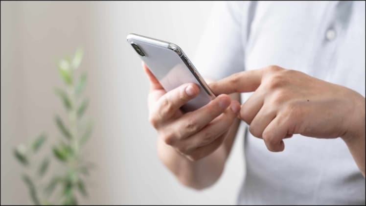 The Benefits of Mass Text Messaging for Insurance Companies The Benefits of Mass Text Messaging for Insurance Companies